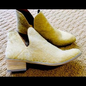 New Mi.iM hide ankle boots